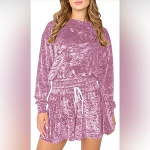 NWT Women’s Y2K Purple 2-Piece Crushed Velvet Tracksuit with Shorts and Pockets